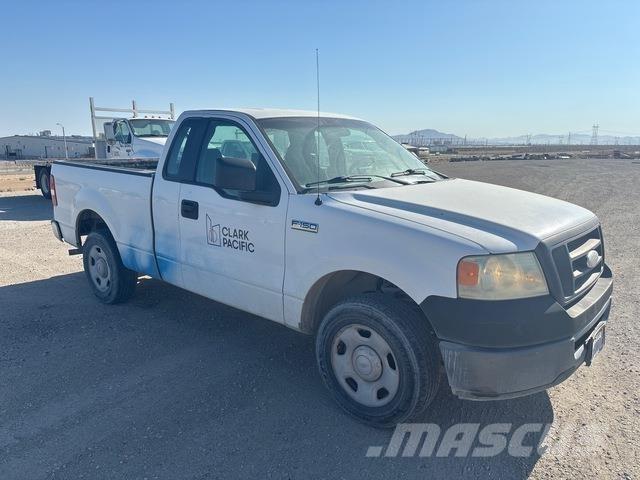 Ford F-150 皮卡.傳統半斗卡車/側卸板