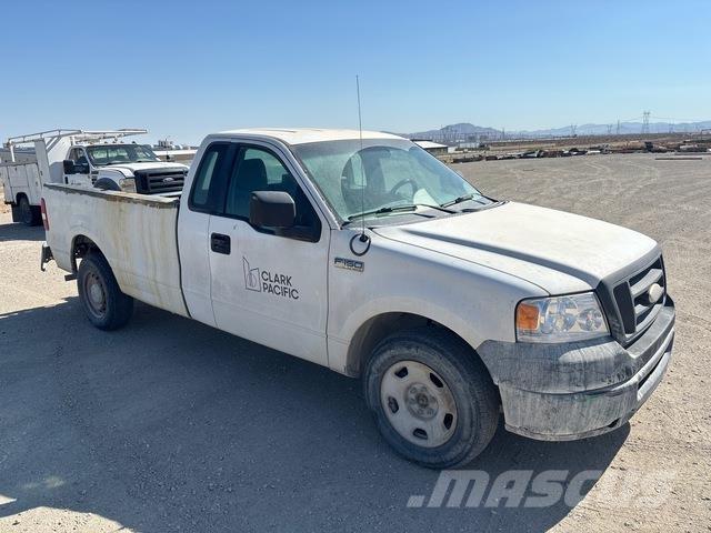 Ford F-150 皮卡.傳統半斗卡車/側卸板