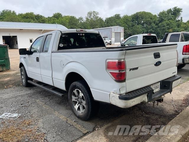 Ford F-150 皮卡.傳統半斗卡車/側卸板