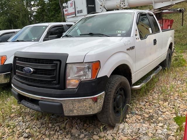 Ford F-150 皮卡.傳統半斗卡車/側卸板