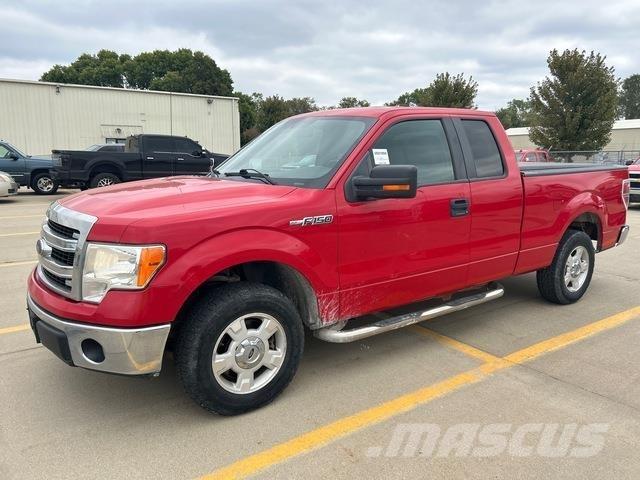Ford F-150 皮卡.傳統半斗卡車/側卸板