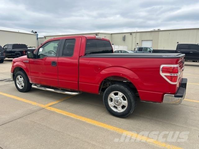Ford F-150 皮卡.傳統半斗卡車/側卸板