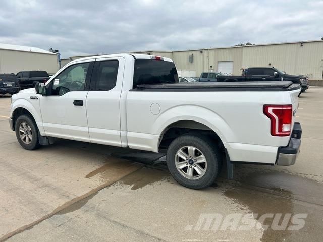 Ford F-150 皮卡.傳統半斗卡車/側卸板
