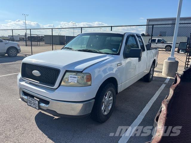 Ford F-150 皮卡.傳統半斗卡車/側卸板