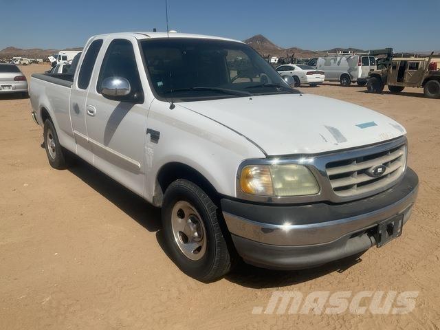 Ford F-150 皮卡.傳統半斗卡車/側卸板