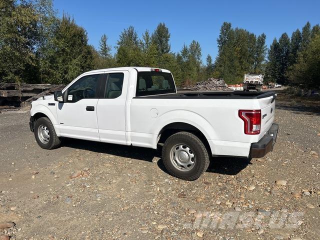 Ford F-150 皮卡.傳統半斗卡車/側卸板