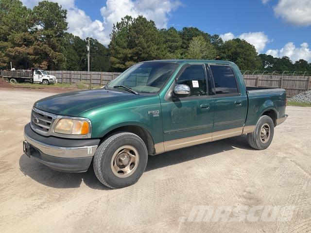 Ford F-150 皮卡.傳統半斗卡車/側卸板