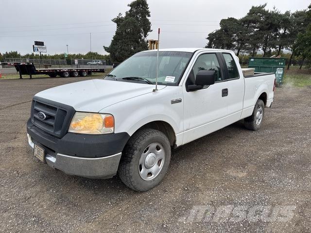 Ford F-150 皮卡.傳統半斗卡車/側卸板