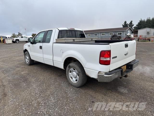 Ford F-150 皮卡.傳統半斗卡車/側卸板
