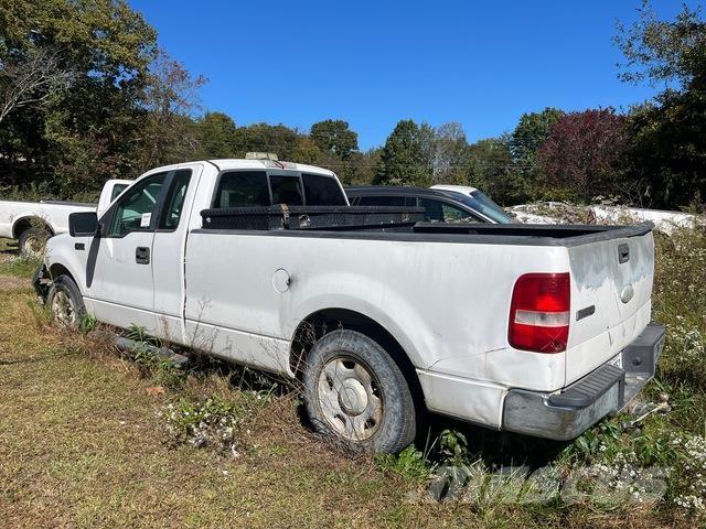 Ford F-150 皮卡.傳統半斗卡車/側卸板