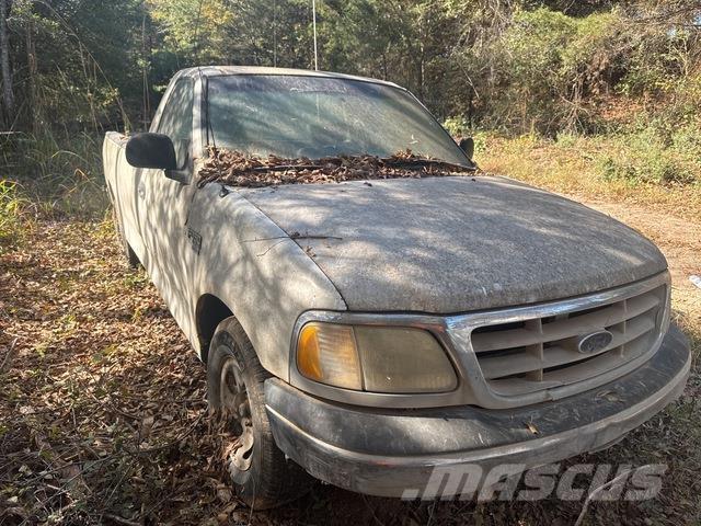 Ford F-150 皮卡.傳統半斗卡車/側卸板