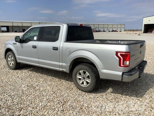 Ford F-150 皮卡.傳統半斗卡車/側卸板