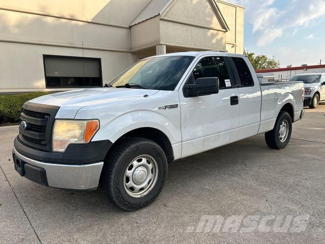 Ford F-150 皮卡.傳統半斗卡車/側卸板