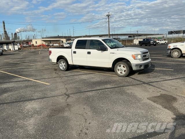 Ford F-150 皮卡.傳統半斗卡車/側卸板