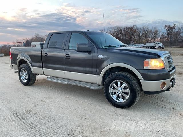 Ford F-150 皮卡.傳統半斗卡車/側卸板