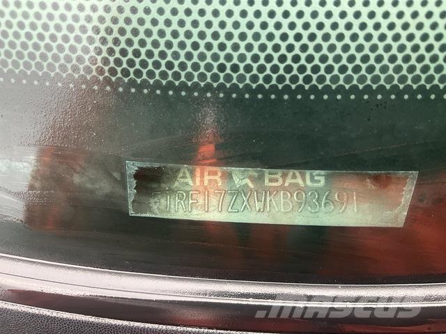 Ford F-150 皮卡.傳統半斗卡車/側卸板