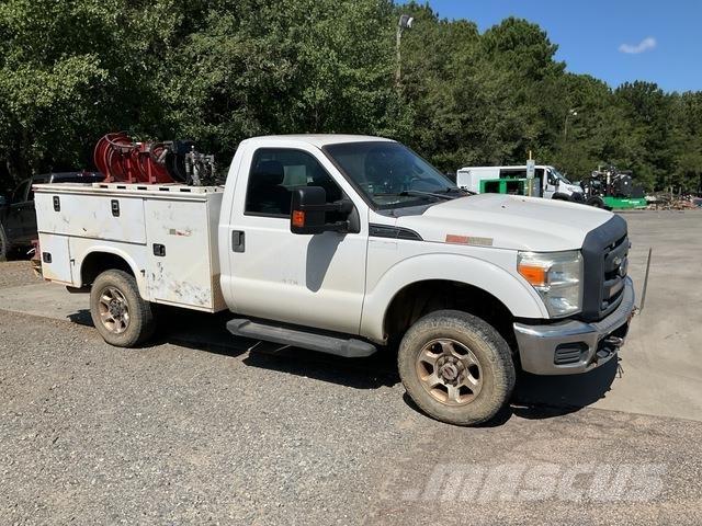 Ford F-250 皮卡.傳統半斗卡車/側卸板
