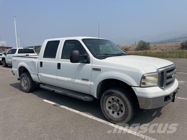 Ford F-250 皮卡.傳統半斗卡車/側卸板