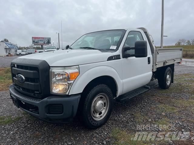 Ford F-250 平板式/側卸式卡車