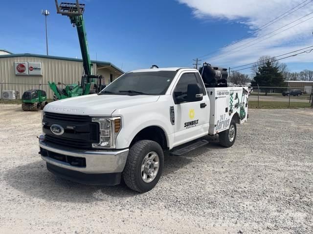 Ford F-250 都市/通用型車輛
