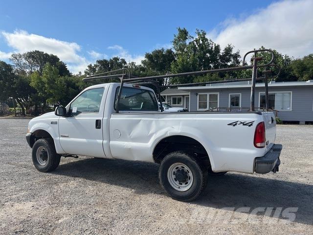 Ford F-250 皮卡.傳統半斗卡車/側卸板