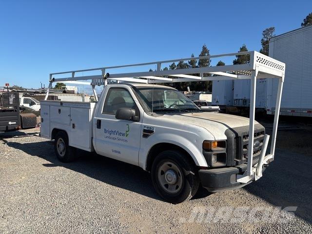 Ford F-250 皮卡.傳統半斗卡車/側卸板