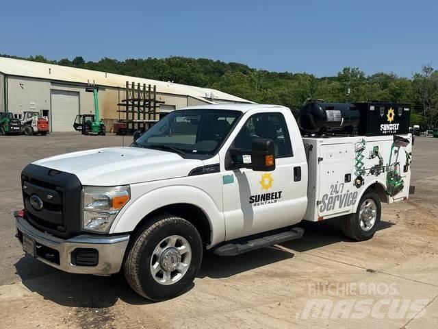 Ford F-250 都市/通用型車輛