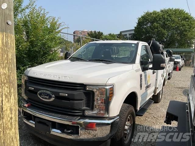 Ford F-250 都市/通用型車輛