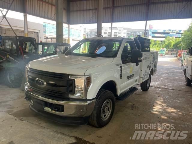 Ford F-250 都市/通用型車輛