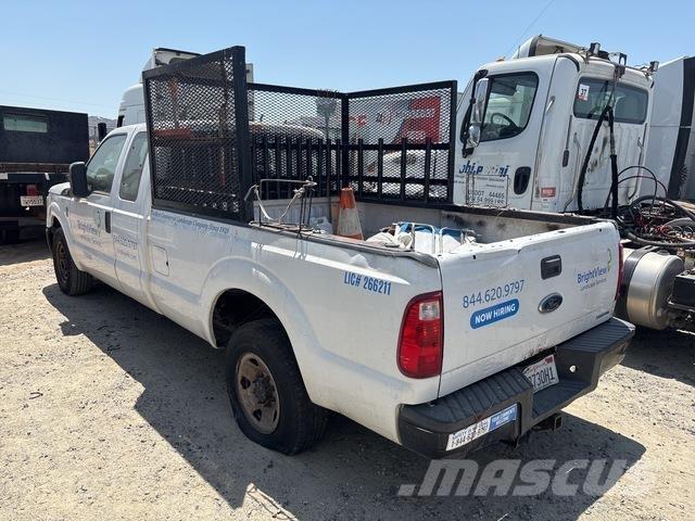 Ford F-250 皮卡.傳統半斗卡車/側卸板