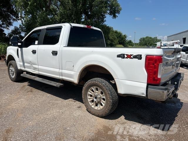 Ford F-250 皮卡.傳統半斗卡車/側卸板