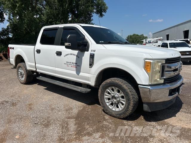 Ford F-250 皮卡.傳統半斗卡車/側卸板