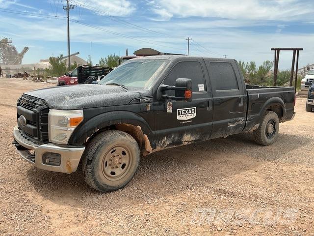 Ford F-250 皮卡.傳統半斗卡車/側卸板