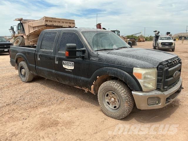 Ford F-250 皮卡.傳統半斗卡車/側卸板