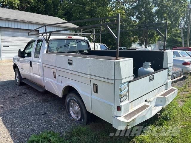 Ford F-250 皮卡.傳統半斗卡車/側卸板