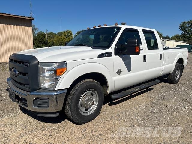 Ford F-250 皮卡.傳統半斗卡車/側卸板