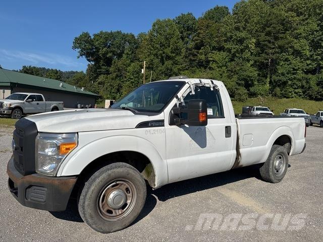 Ford F-250 皮卡.傳統半斗卡車/側卸板