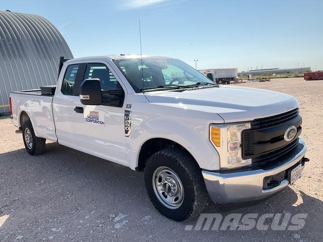 Ford F-250 皮卡.傳統半斗卡車/側卸板