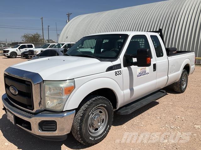 Ford F-250 皮卡.傳統半斗卡車/側卸板
