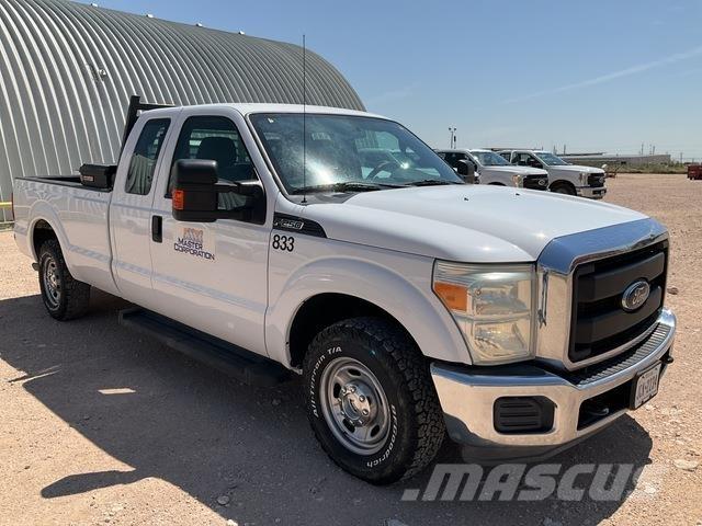 Ford F-250 皮卡.傳統半斗卡車/側卸板