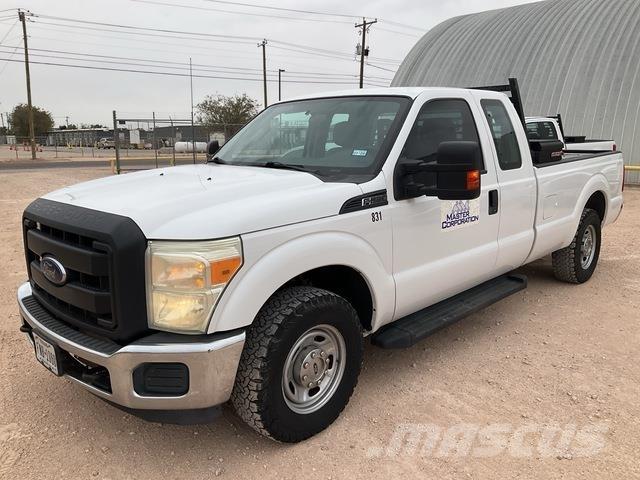 Ford F-250 皮卡.傳統半斗卡車/側卸板