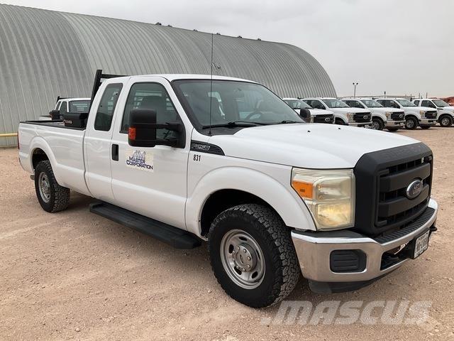 Ford F-250 皮卡.傳統半斗卡車/側卸板