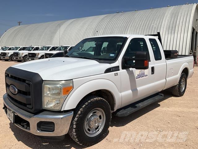 Ford F-250 皮卡.傳統半斗卡車/側卸板