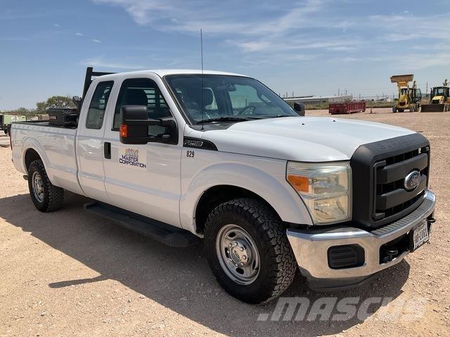 Ford F-250 皮卡.傳統半斗卡車/側卸板