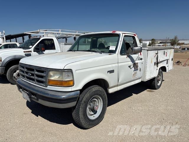 Ford F-250 皮卡.傳統半斗卡車/側卸板