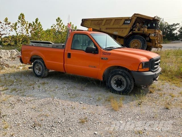 Ford F-250 皮卡.傳統半斗卡車/側卸板