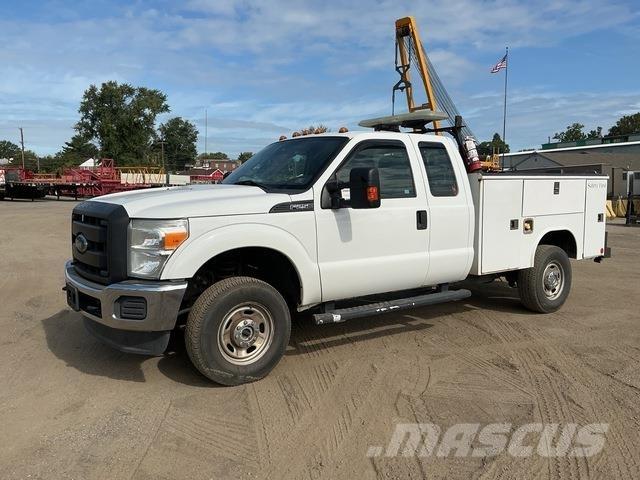 Ford F-250 皮卡.傳統半斗卡車/側卸板