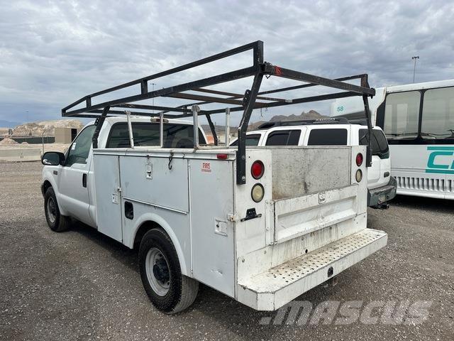 Ford F-250 皮卡.傳統半斗卡車/側卸板