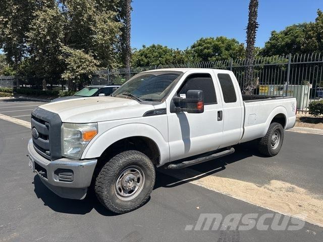 Ford F-250 皮卡.傳統半斗卡車/側卸板
