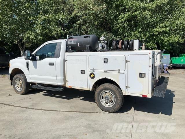Ford F-250 都市/通用型車輛